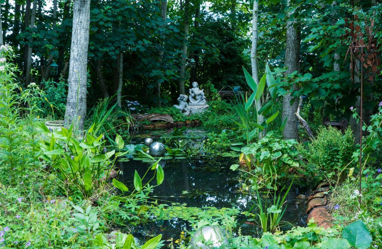 Villa Wonderland Pieterburen Esterno foto